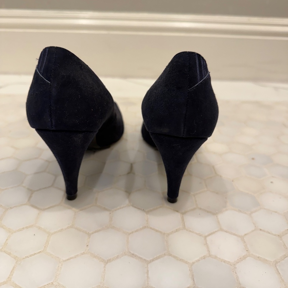 Vintage Perfect Condition Condotti Navy Suede Heels View 2